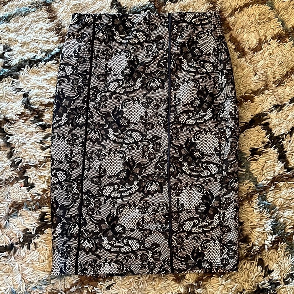 Black lace detailed pencil skirt with elastic waist size large